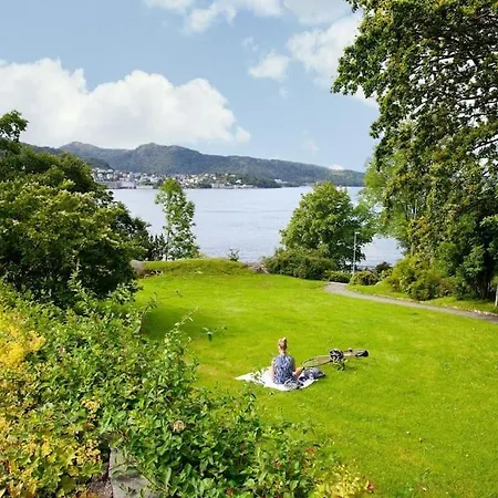 Cozy In Center Апартаменты